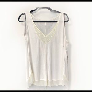 New York Company‎ cream V neck thank top woman Sz L